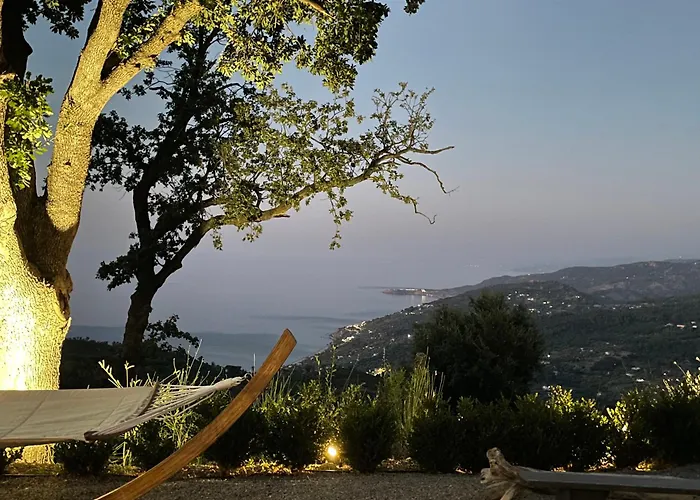 Andrea - Romantic Private Retreat Villa